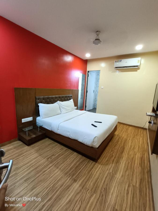 Hotel A Suites Bombaj Exteriér fotografie